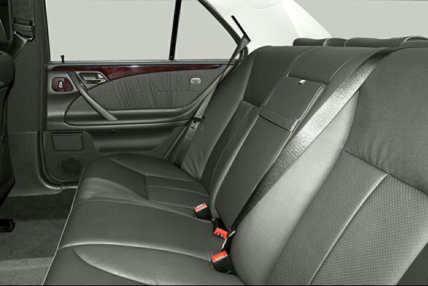 مشخصات فنی بنز E کلاس - W210